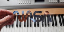 Charger l&#39;image dans la galerie, Logo Nasa iron on silver