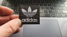 Charger l&#39;image dans la galerie, Adidas Trefoil Embroidered patch Logo