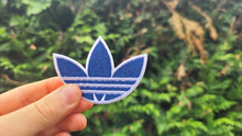 Charger l&#39;image dans la galerie, Adidas Trefoil Embroidered patch Logo