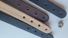 Laden Sie das Bild in den Galerie-Viewer, NEW!!! Real Leather  Bracelet Custom and Brand Logo