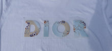 Laden Sie das Bild in den Galerie-Viewer, SALE ! Dior light Flowers Big Color Logo