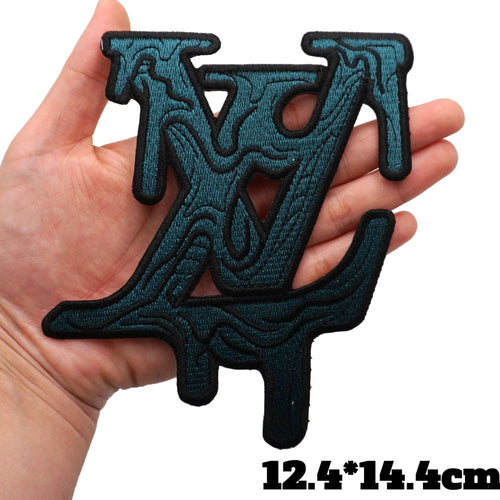 LV - Patch brodé BB83-2 - Thermocollant