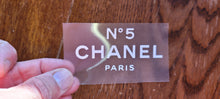 Charger l&#39;image dans la galerie, CHANEL N 5 logo iron on patch