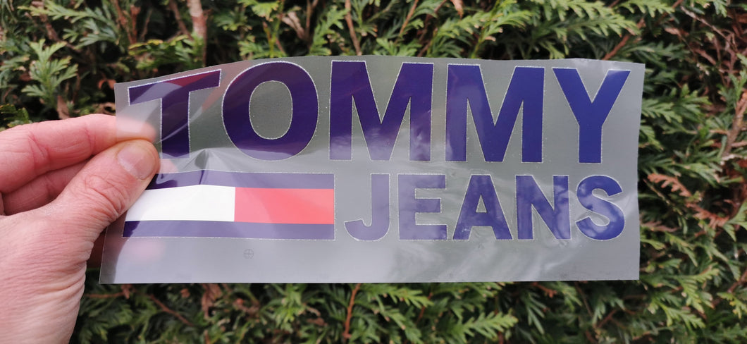 Tommy Hilfiger Jean Bleu foncé grand logo coloré thermocollant pour flocage